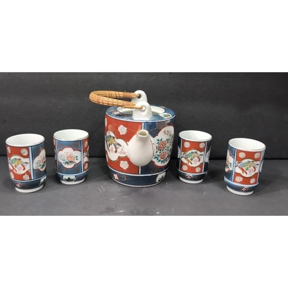 Old Gorgeous Imari Japan Teapot‎ and Four Teacups, No Lid, Vintage Pottery Set